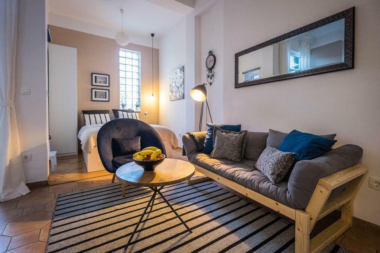 Caelestis Rustic Studio Apartment ซาเกร็บ ภายนอก รูปภาพ