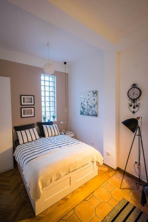 Caelestis Rustic Studio ซาเกร็บ ภายนอก รูปภาพ